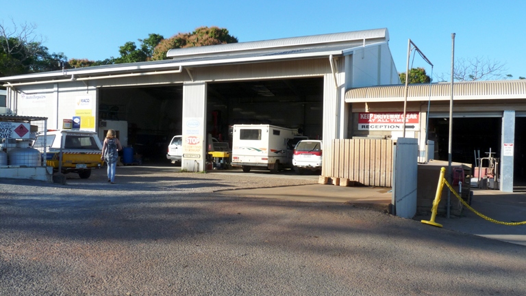 Unser Camper in der Werkstatt